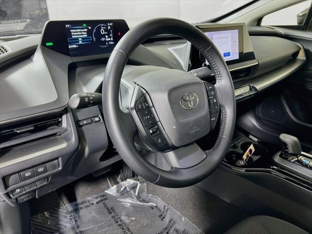 2025 Toyota Prius LE