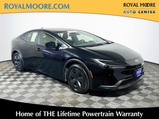 2025 Toyota Prius LE