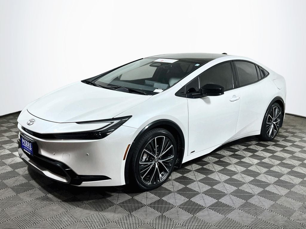 2024 Toyota Prius XLE