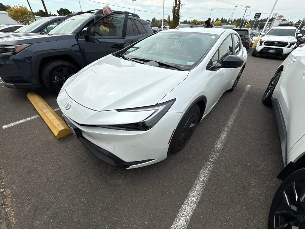 2024 Toyota Prius LE