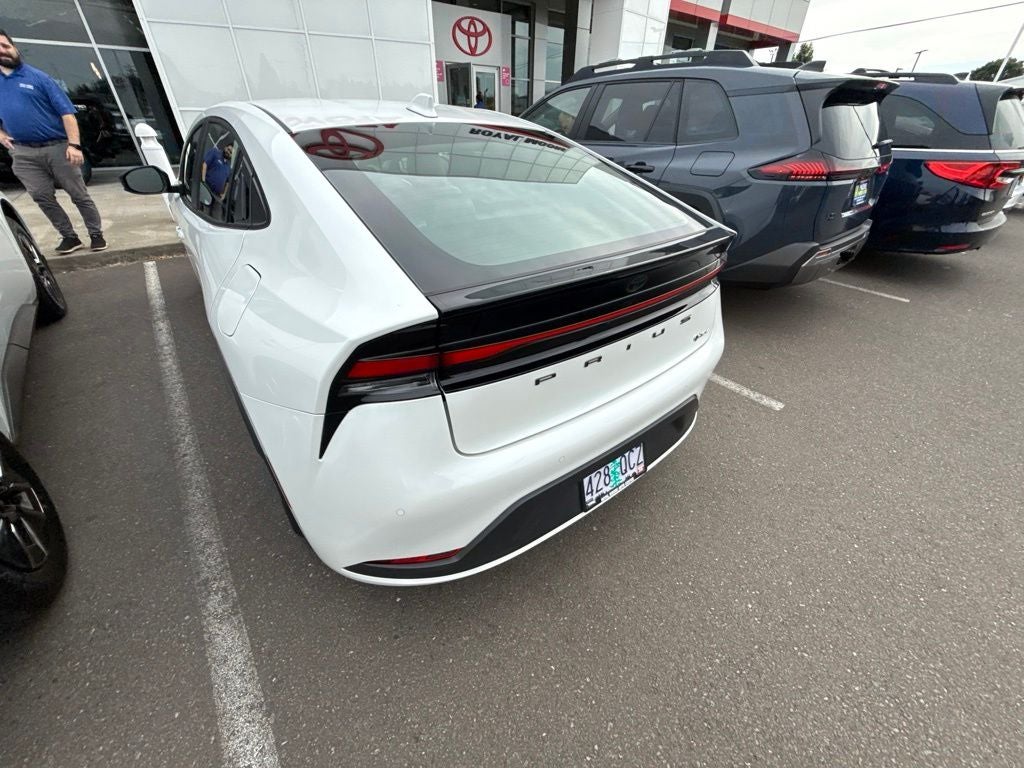 2024 Toyota Prius LE