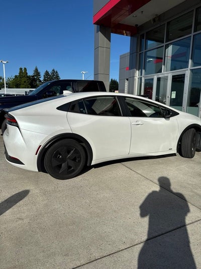 2024 Toyota Prius LE