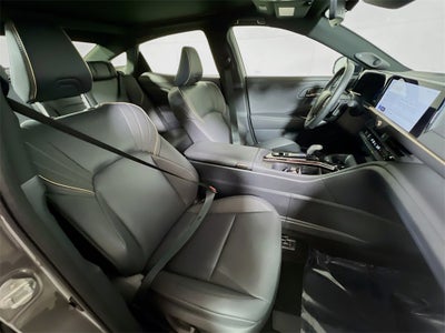 2025 Toyota Crown Platinum