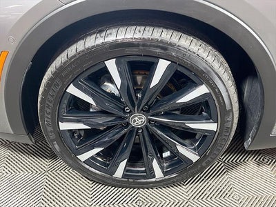 2025 Toyota Crown Platinum