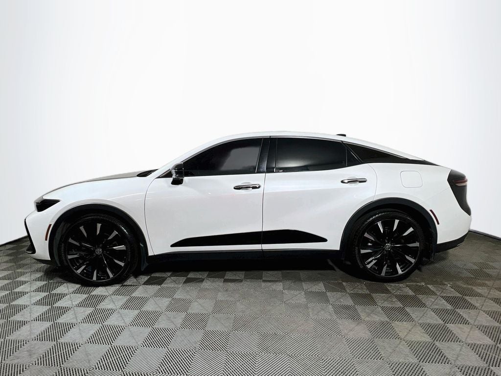 2023 Toyota Crown Platinum