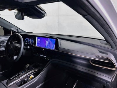 2023 Toyota Crown Platinum