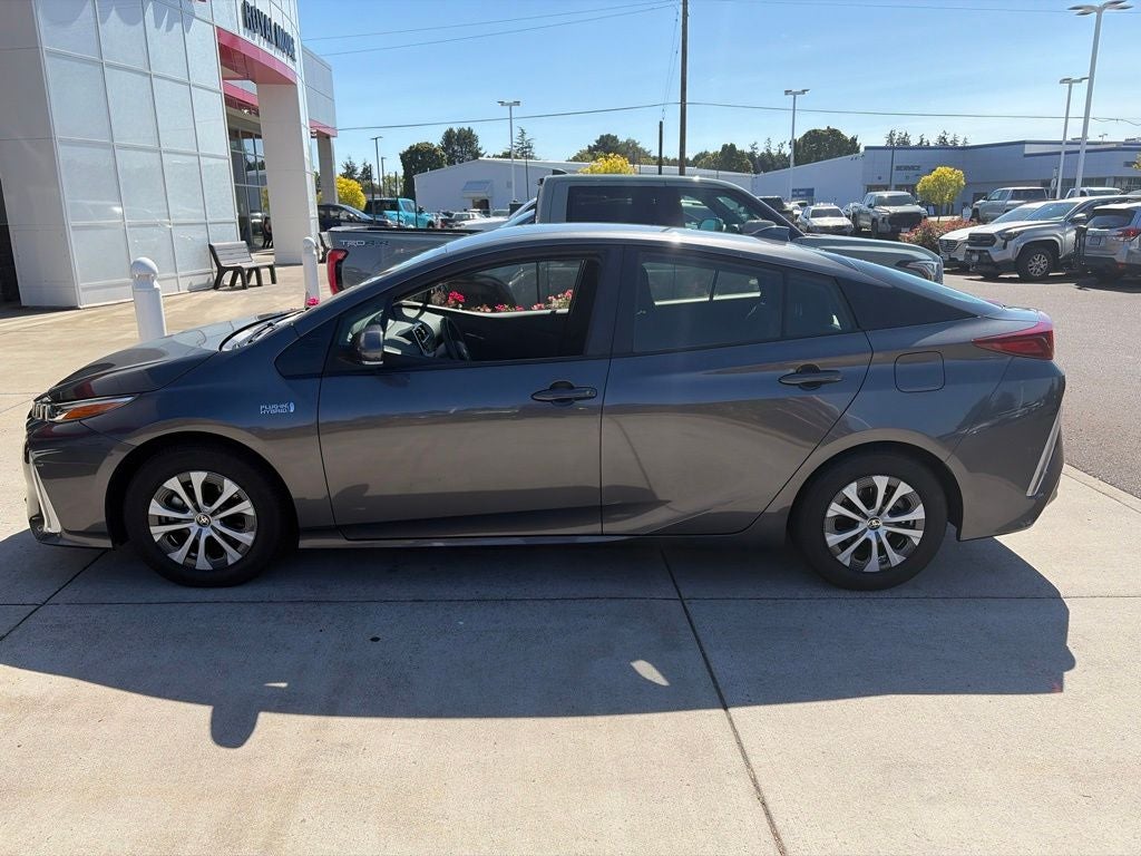 2021 Toyota Prius Prime LE
