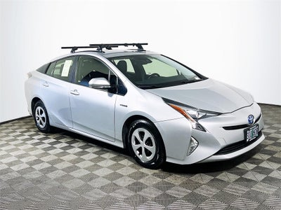 2016 Toyota Prius Three Touring