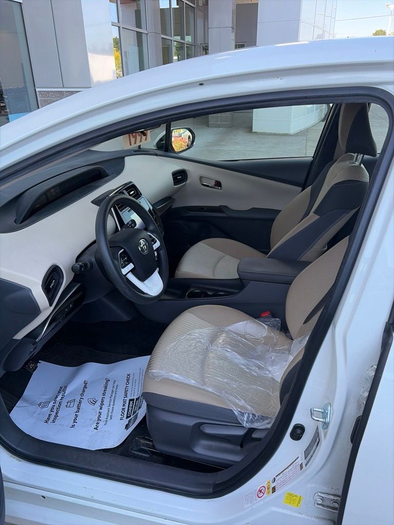 2017 Toyota Prius Two