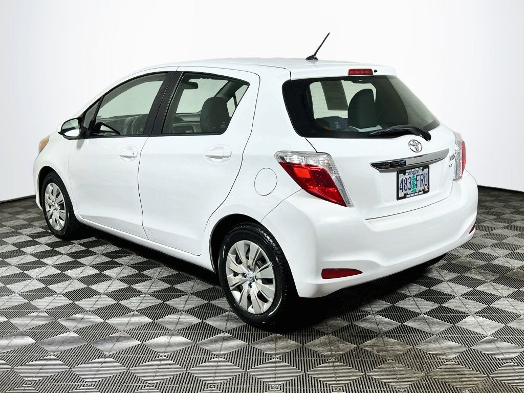 2012 Toyota Yaris LE