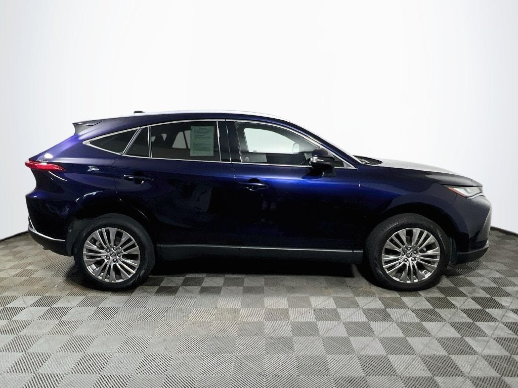 2023 Toyota Venza XLE