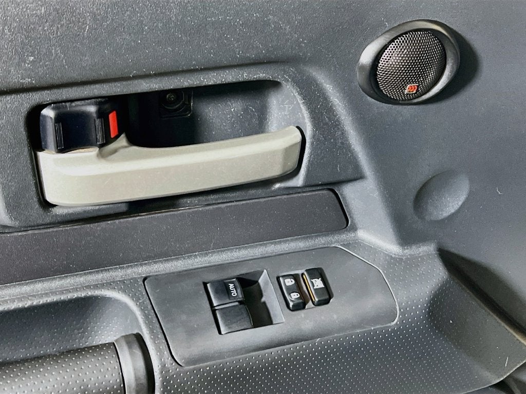 2014 Toyota FJ Cruiser Base