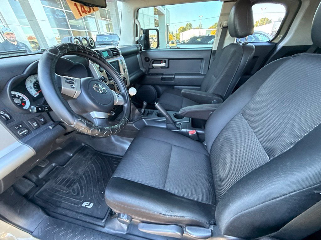 2014 Toyota FJ Cruiser Base
