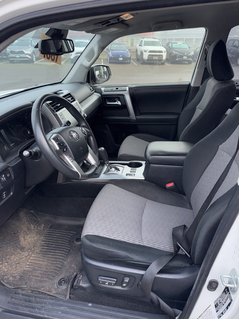 2020 Toyota 4Runner SR5