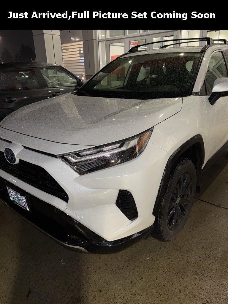 2023 Toyota RAV4 Hybrid SE