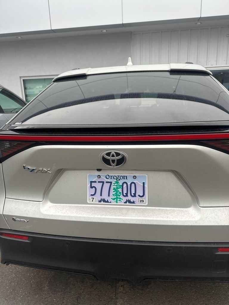 2025 Toyota bZ4X XLE