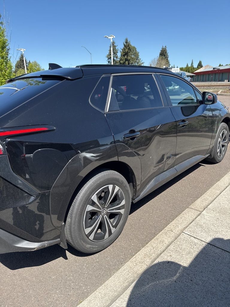 2025 Toyota bZ4X XLE