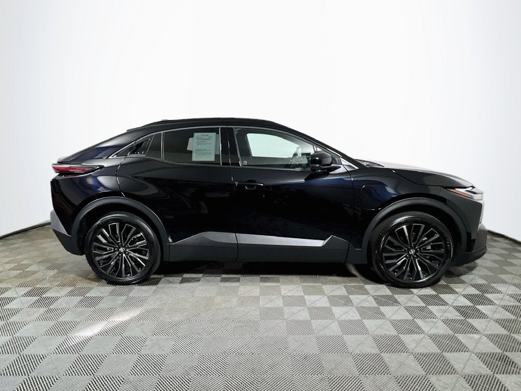 2026 Toyota C-HR XSE