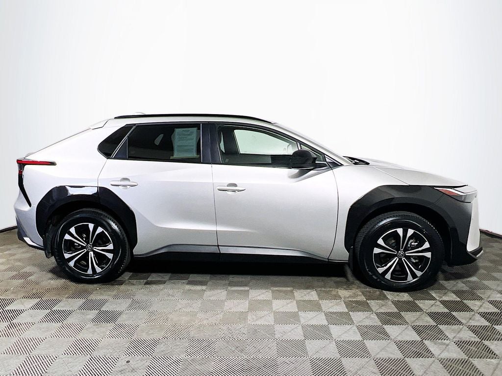 2024 Toyota bZ4X XLE
