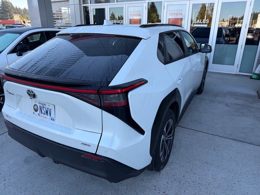 2024 Toyota bZ4X XLE