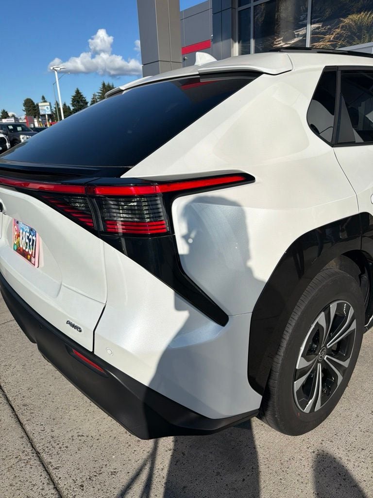 2024 Toyota bZ4X XLE