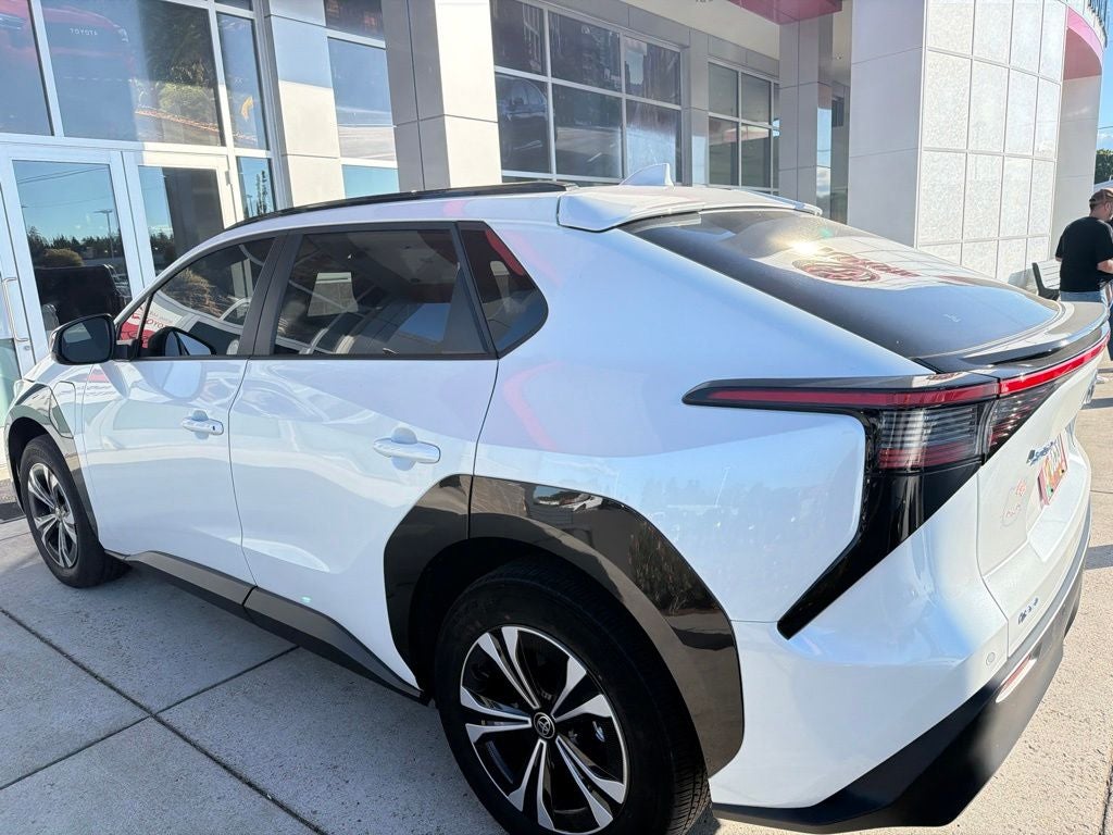 2024 Toyota bZ4X XLE