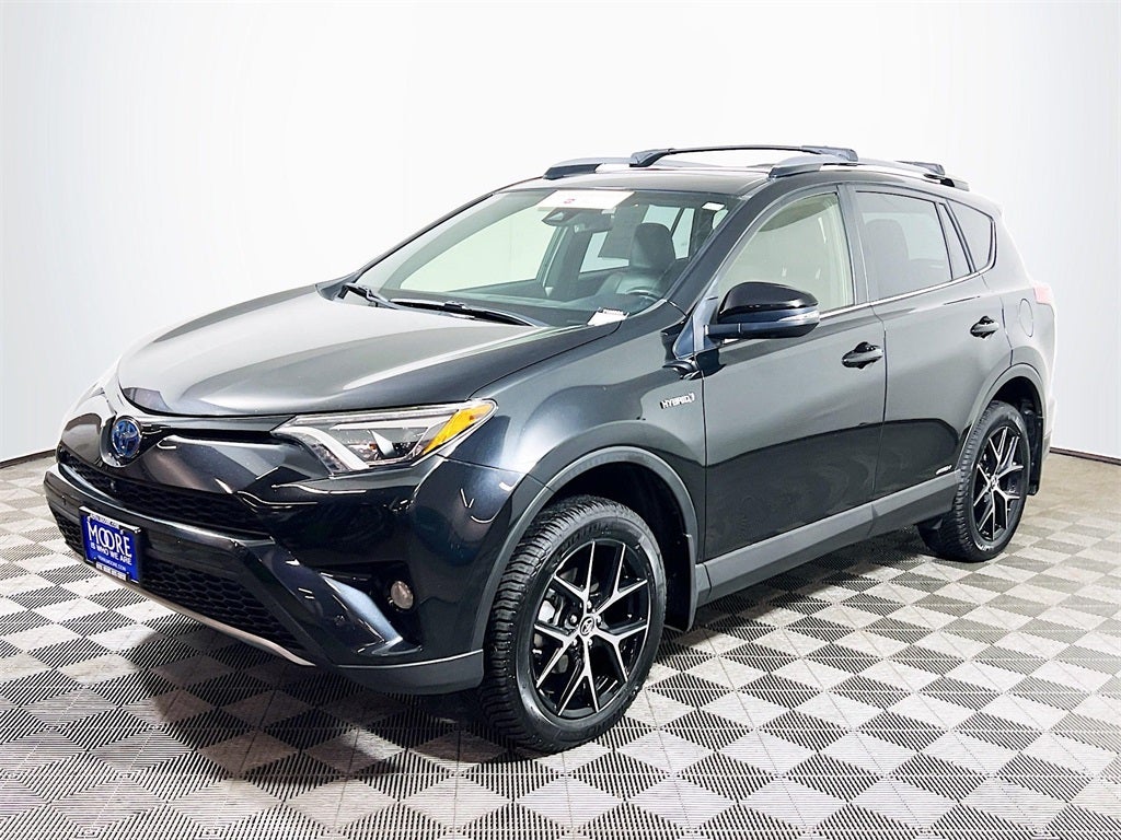 2018 Toyota RAV4 Hybrid SE