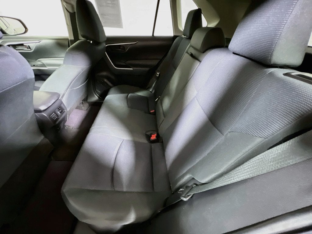 2020 Toyota RAV4 Hybrid LE