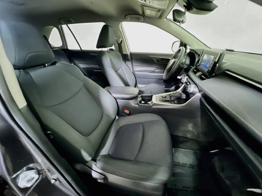2020 Toyota RAV4 Hybrid LE