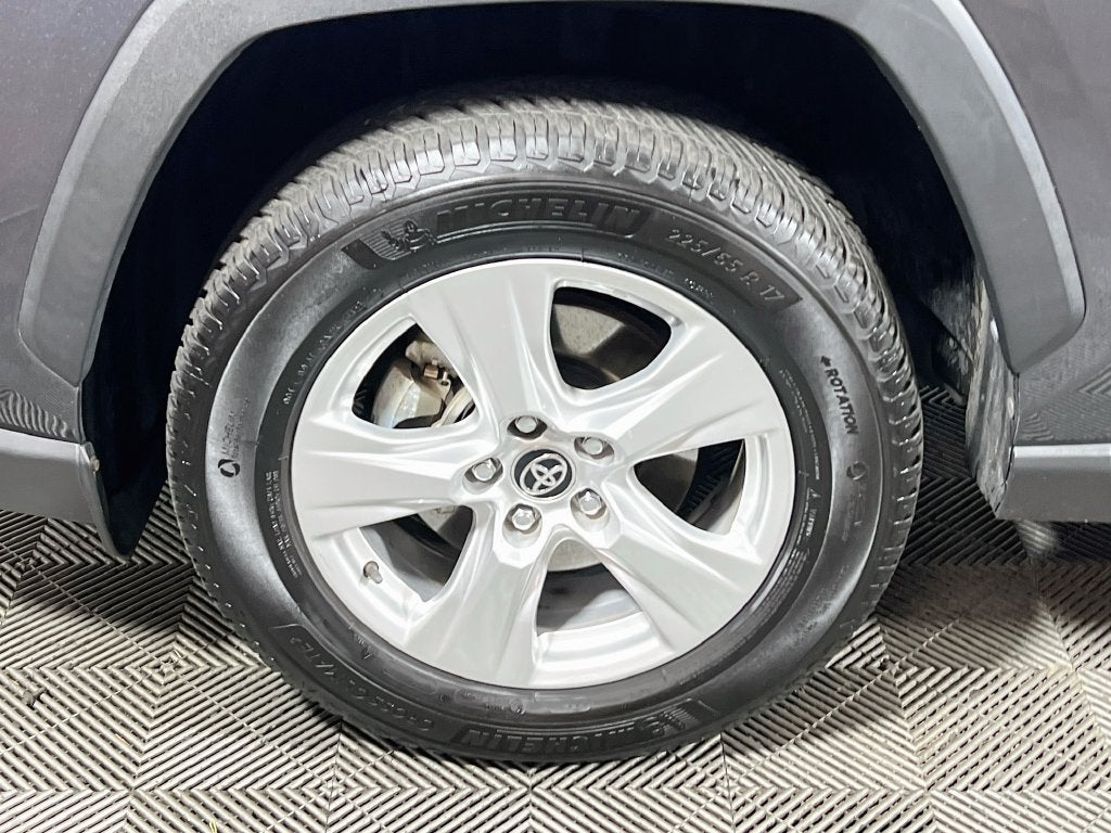 2020 Toyota RAV4 Hybrid LE
