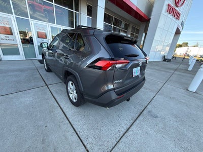 2020 Toyota RAV4 Hybrid LE