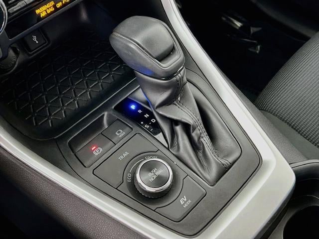 2020 Toyota RAV4 Hybrid LE