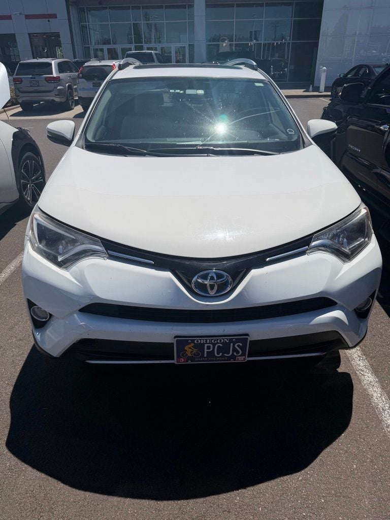 2016 Toyota RAV4 Hybrid XLE
