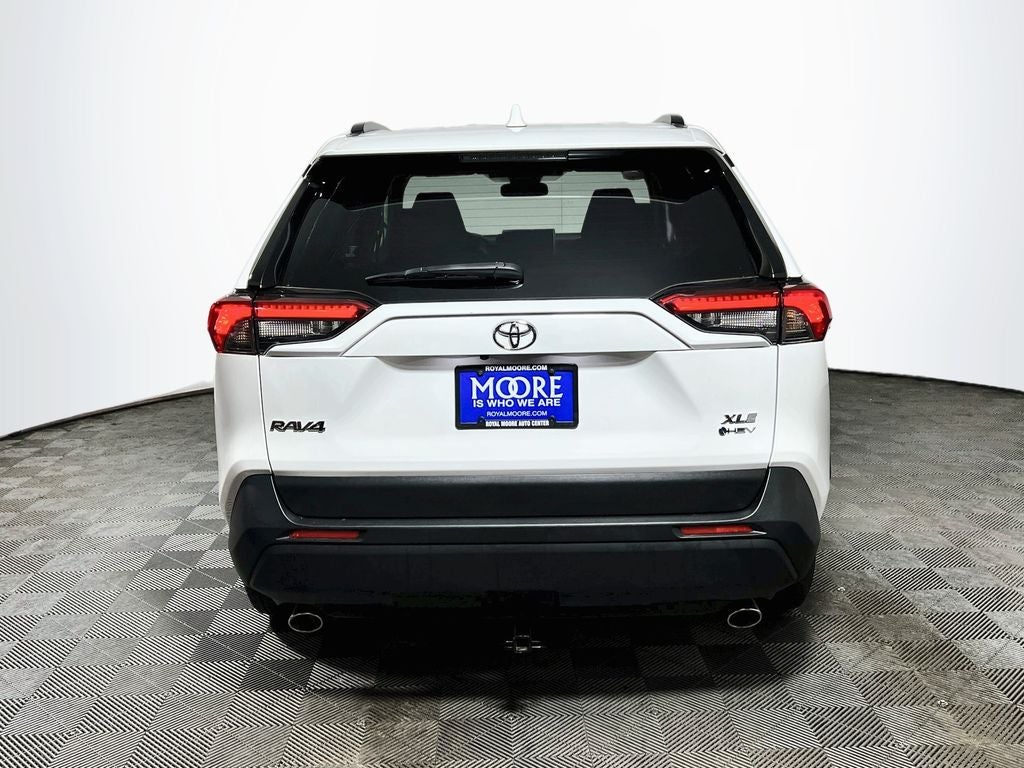 2025 Toyota RAV4 Hybrid XLE