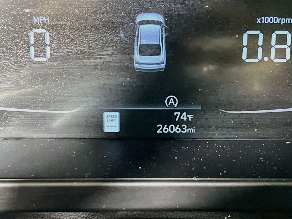 2025 Hyundai Elantra SE