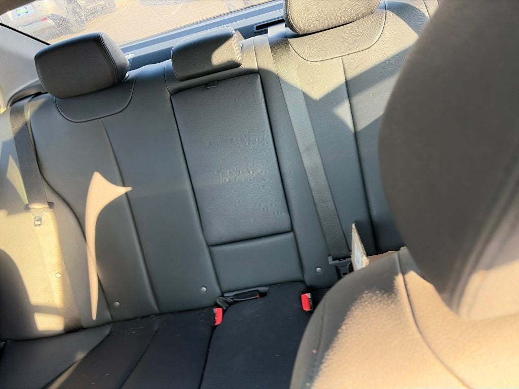 2018 BMW 3 Series 320i